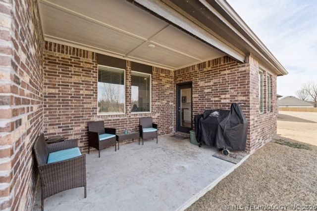 1503 Bluestem Drive, Bartlesville, OK 74006