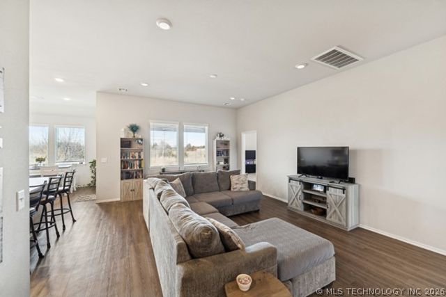 1503 Bluestem Drive, Bartlesville, OK 74006