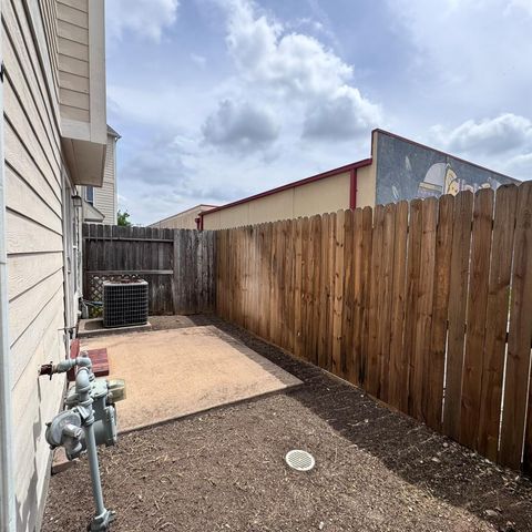 2333 Ann Street, Houston, TX 77003