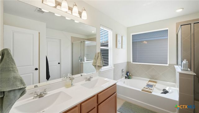 241 Deer Crest Drive, New Braunfels, TX 78130