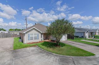 140 Saxony Dr, Houma, LA 70364