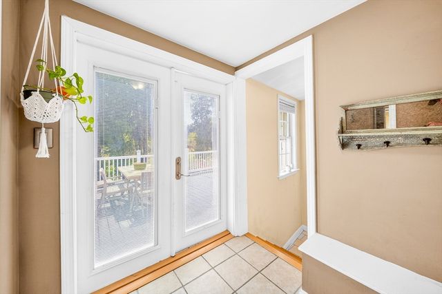 84 Fowler Rd, Lowell, MA 01854