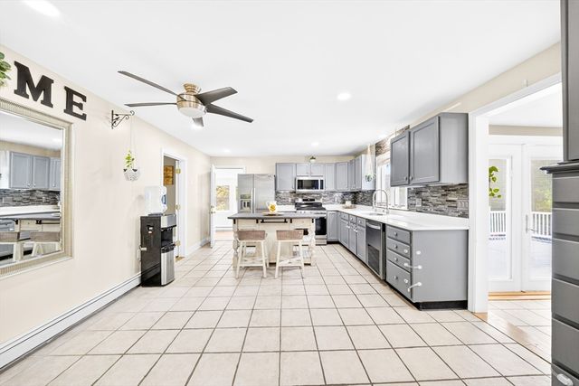 84 Fowler Rd, Lowell, MA 01854