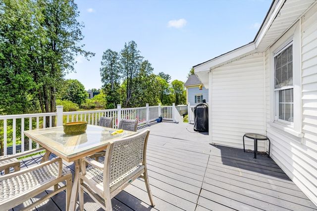 84 Fowler Rd, Lowell, MA 01854