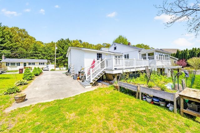 84 Fowler Rd, Lowell, MA 01854