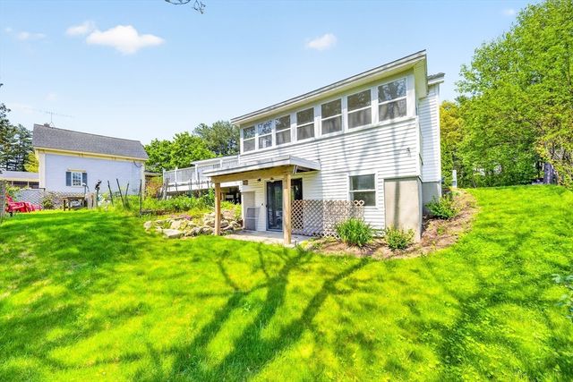 84 Fowler Rd, Lowell, MA 01854