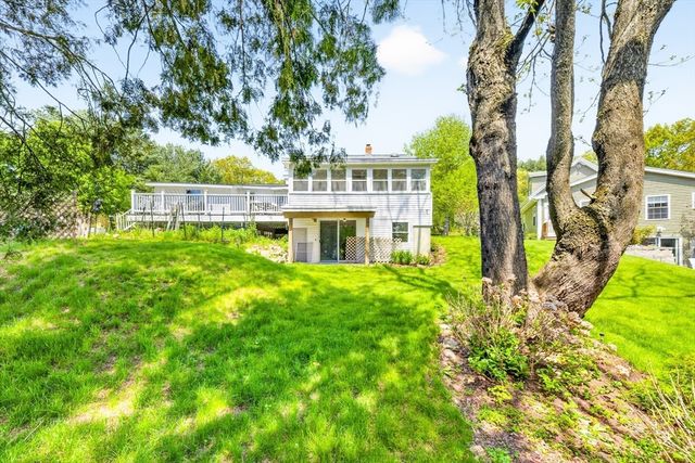 84 Fowler Rd, Lowell, MA 01854