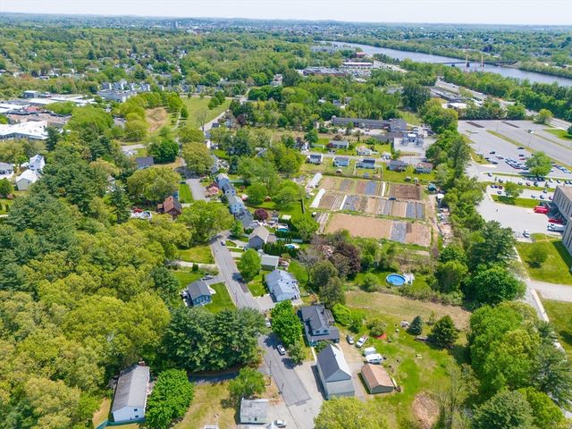 84 Fowler Rd, Lowell, MA 01854