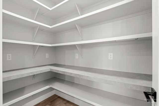 4640 N Mckinley Park, Meridian, ID 83646