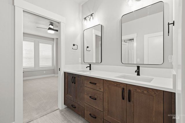 4640 N Mckinley Park, Meridian, ID 83646