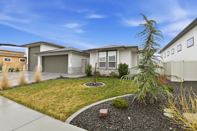 4640 N Mckinley Park, Meridian, ID 83646