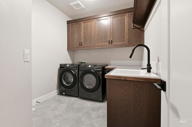 4640 N Mckinley Park, Meridian, ID 83646