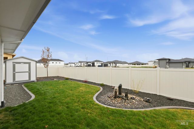 4640 N Mckinley Park, Meridian, ID 83646