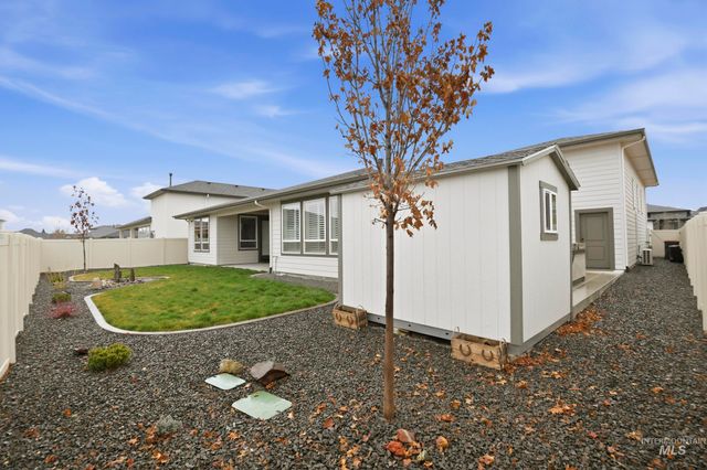 4640 N Mckinley Park, Meridian, ID 83646