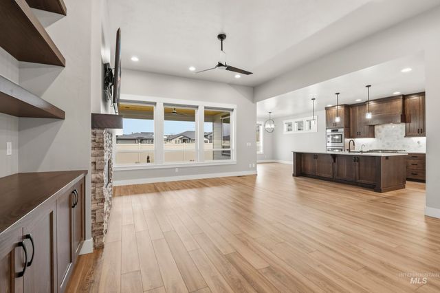 4640 N Mckinley Park, Meridian, ID 83646