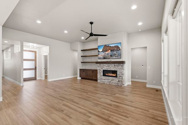 4640 N Mckinley Park, Meridian, ID 83646