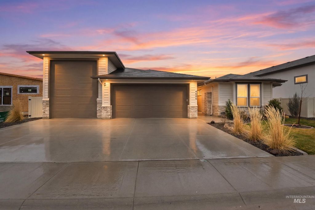 4640 N Mckinley Park, Meridian, ID 83646