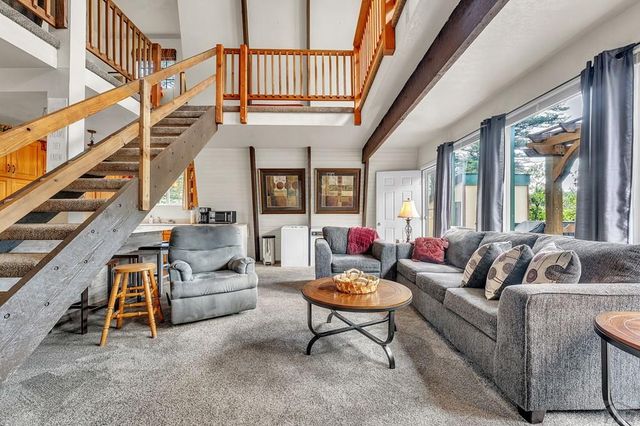 203 County Rd 370, San Isabel, CO 81069