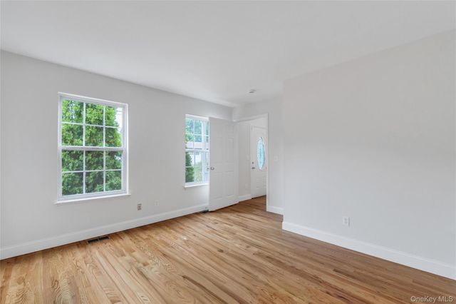 1470 Claas Avenue, Holbrook, NY 11741