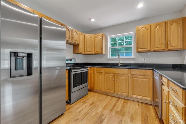 1470 Claas Avenue, Holbrook, NY 11741
