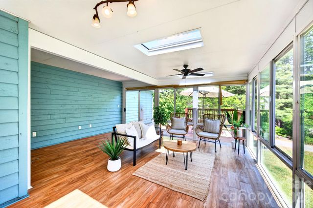 109 Lovers Loop Road, Asheville, NC 28803