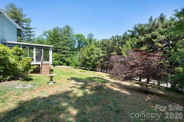 109 Lovers Loop Road, Asheville, NC 28803