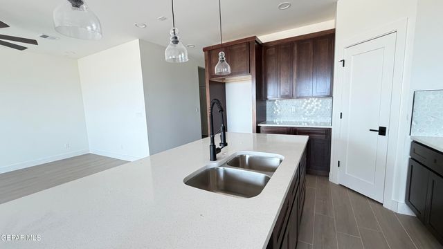 12320 Ben Dowell Way, El Paso, TX 79934
