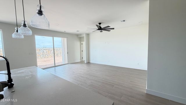 12320 Ben Dowell Way, El Paso, TX 79934