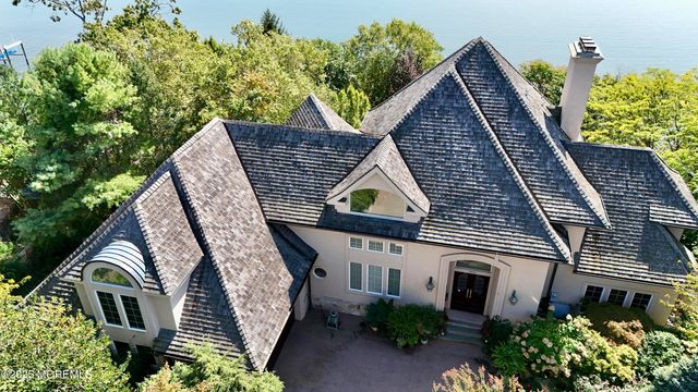 1012 Brainard Place, Brielle, NJ 08730