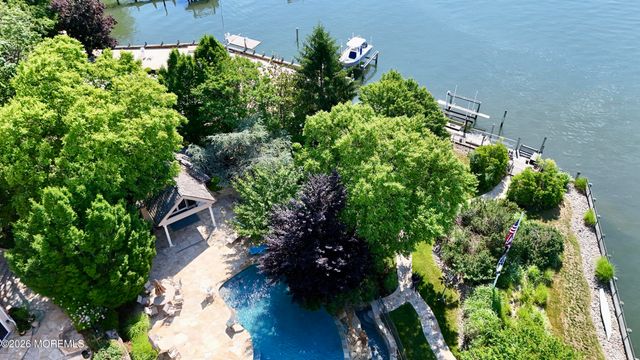 1012 Brainard Place, Brielle, NJ 08730