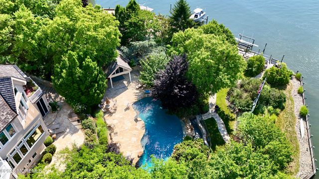 1012 Brainard Place, Brielle, NJ 08730