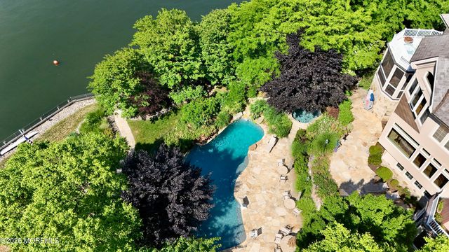 1012 Brainard Place, Brielle, NJ 08730