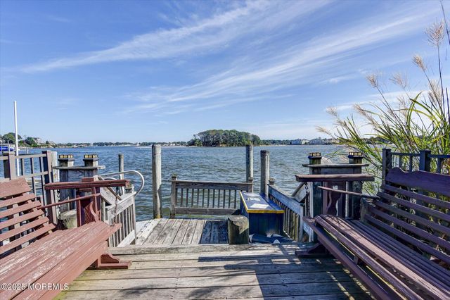 1012 Brainard Place, Brielle, NJ 08730