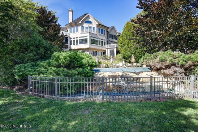 1012 Brainard Place, Brielle, NJ 08730