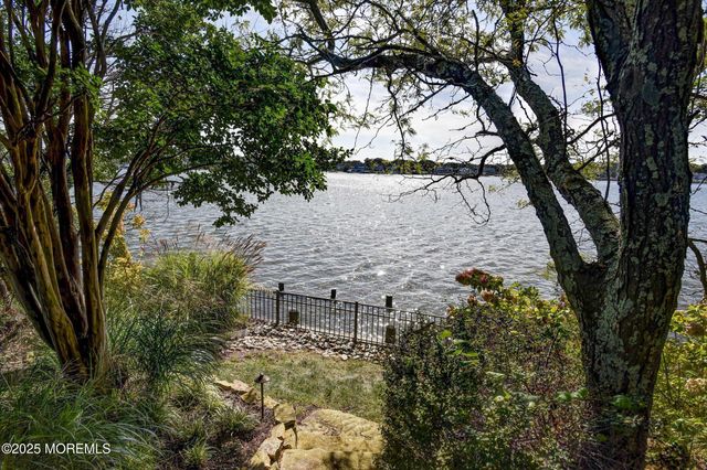 1012 Brainard Place, Brielle, NJ 08730