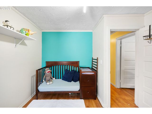 7645 Se HENDERSON St, Portland, OR 97206