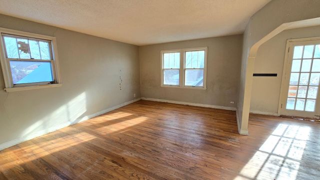 3851 Aldrich Avenue N, Minneapolis, MN 55412