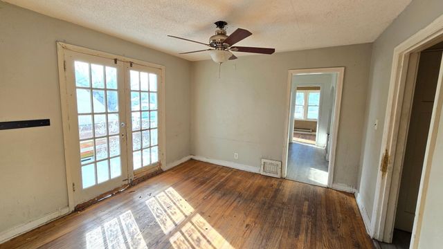 3851 Aldrich Avenue N, Minneapolis, MN 55412