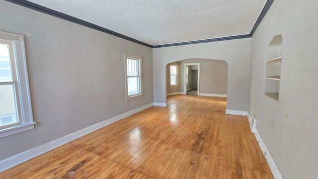 3851 Aldrich Avenue N, Minneapolis, MN 55412