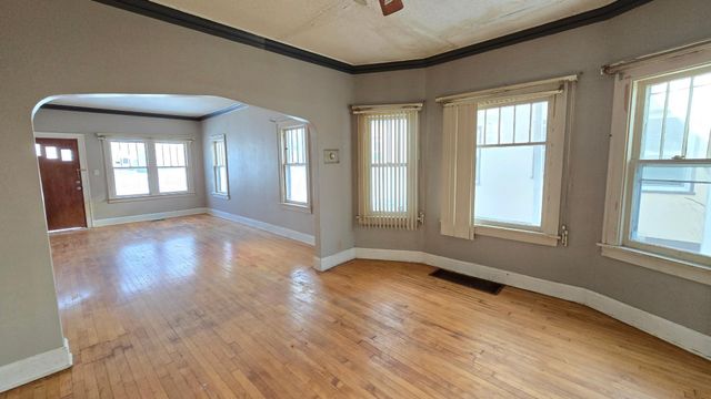 3851 Aldrich Avenue N, Minneapolis, MN 55412