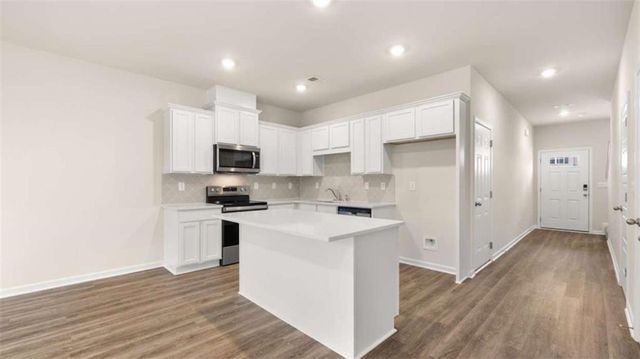 2052 Crossing Road, Stone Mountain, GA 30088