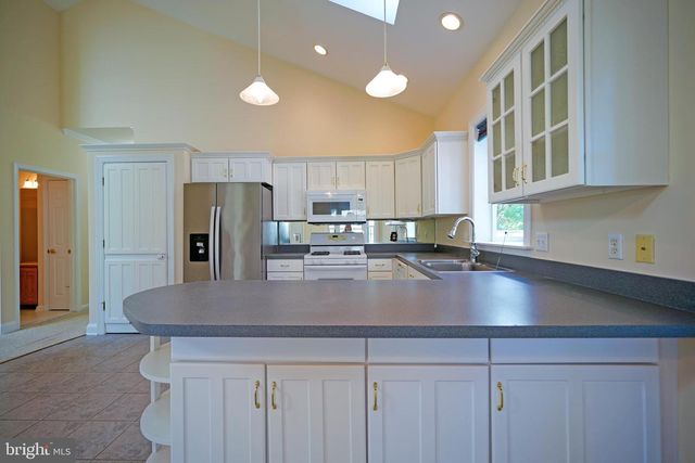 2 MARGATE CT, Lewes, DE 19958