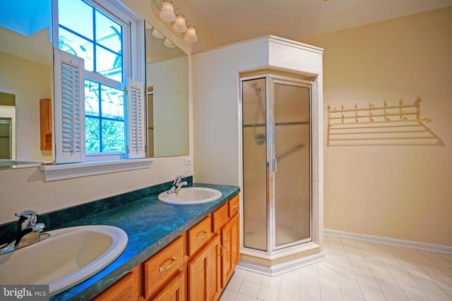 2 MARGATE CT, Lewes, DE 19958