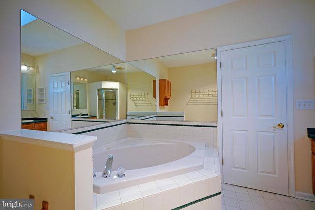 2 MARGATE CT, Lewes, DE 19958