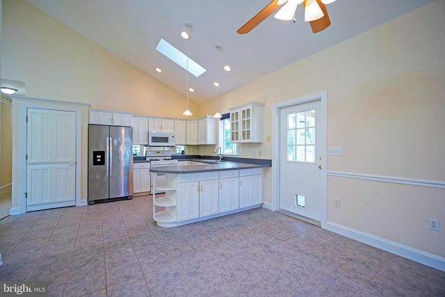 2 MARGATE CT, Lewes, DE 19958