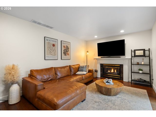 1924 Nw 31ST Way, Camas, WA 98607