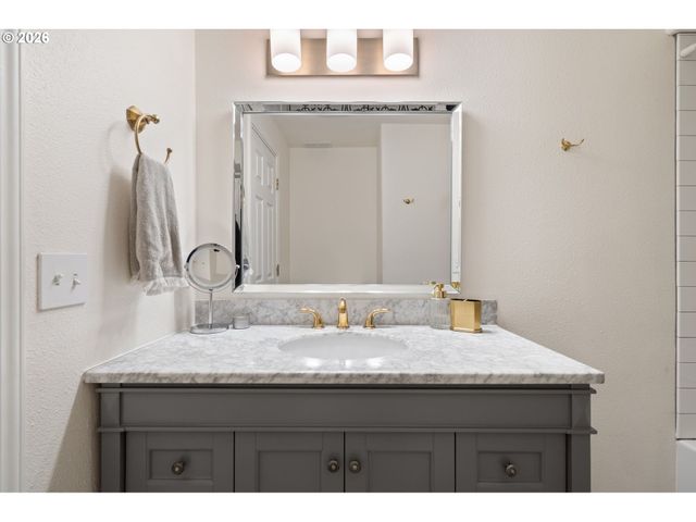 1924 Nw 31ST Way, Camas, WA 98607