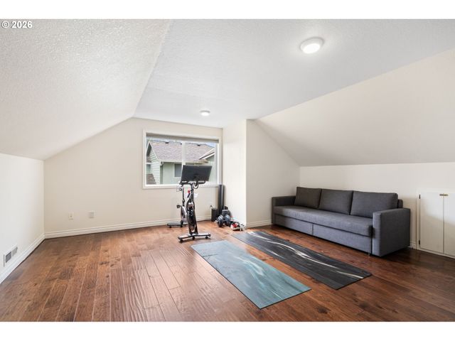 1924 Nw 31ST Way, Camas, WA 98607