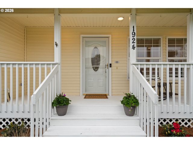 1924 Nw 31ST Way, Camas, WA 98607