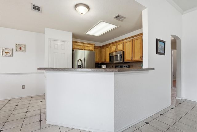 913 Raenae Drive, Burleson, TX 76028